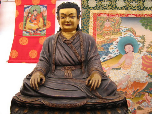 Статуя Марпы Переводчика основателя традиции Кагью на Тибете